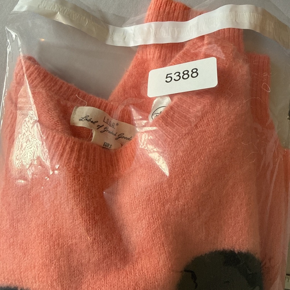 H&M L.O.G.G. Disney Mickey Soft Wool Blend Fuzzy Knit Sweater S 90s Nostalgia - Picture 10 of 10